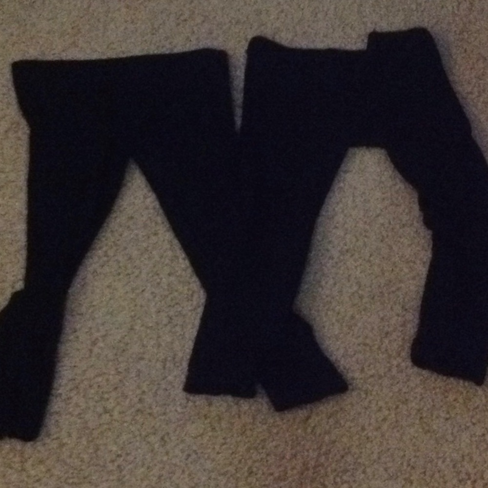 Black leggings